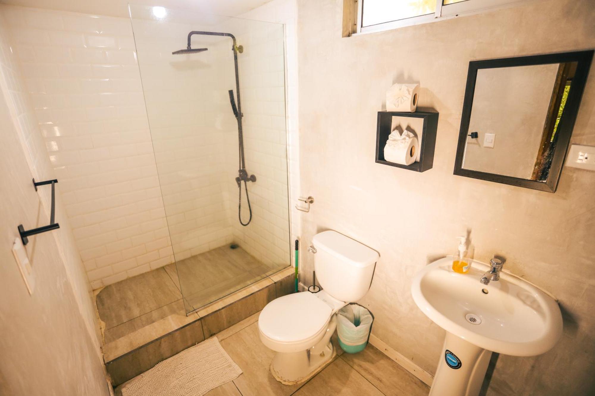 Cabinas Playa Surf Hostel Playa Santa Teresa  Екстер'єр фото